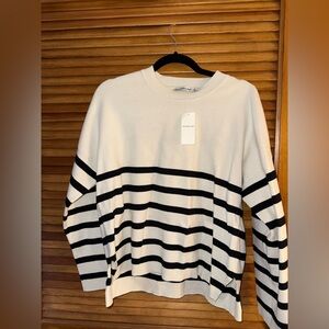 NWT ABERCROMBIE SWEATER